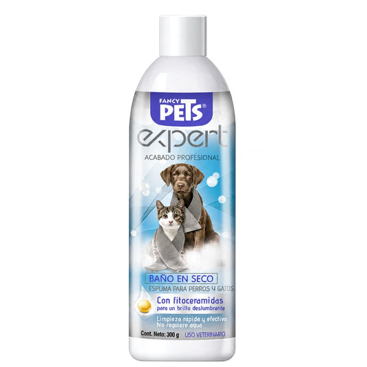 Espuma baño en seco Fancy Pets Expert de 300 g para perros y gatos, presentación del producto sobre fondo blanco.