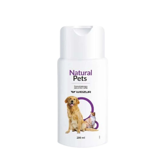 Envase del enjuague suavizante Natural Pets con aloe vera para perros y gatos. Acondiciona, desenreda y aporta brillo al pelaje con efecto bactericida y antiestático.