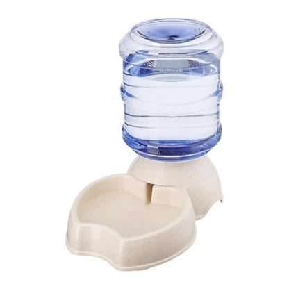 Dispensador de agua para perro o gato en color arena con plato ergonómico y sistema de suministro automático.