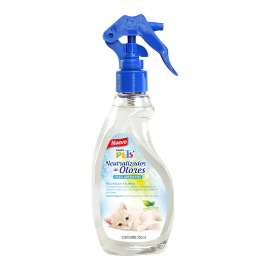 Botella transparente de 250 mililitros del neutralizador de olores para areneros de Fancy Pets con atomizador azul, ideal para eliminar de raíz el aroma a orina de gato, en Kamalitas