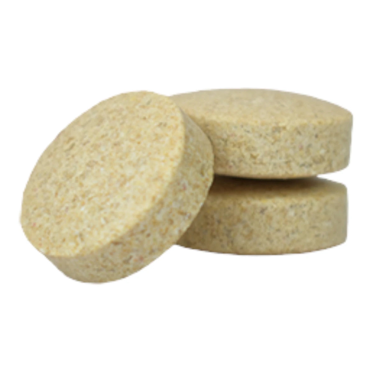 Acercamiento a tres tabletas masticables de probióticos para mascotas, fórmula de alta palatabilidad con 4 mil millones de probióticos.