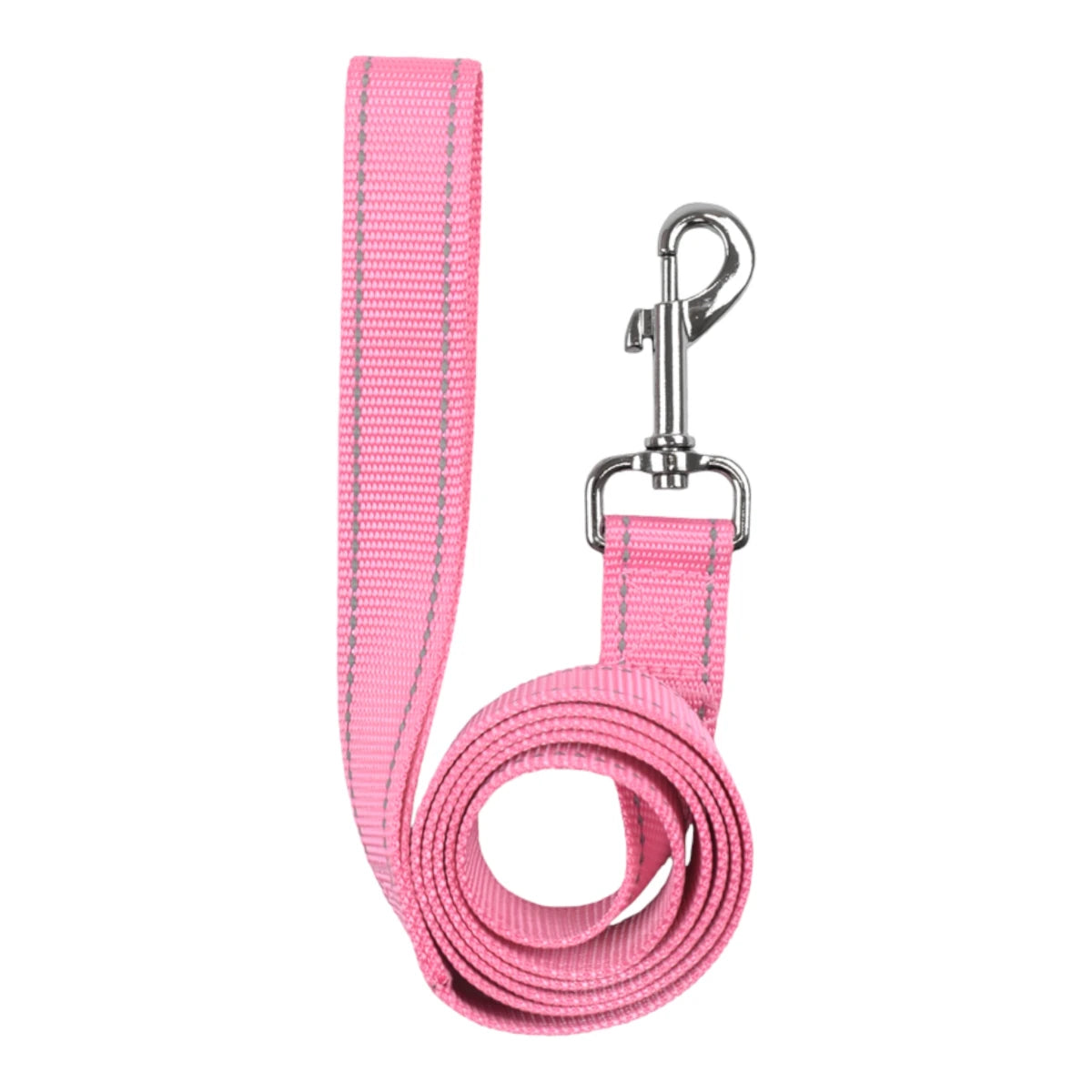 Detalle de la correa rosa Trendy con costuras reflectantes y mosquetón metálico de alta resistencia para un agarre seguro.