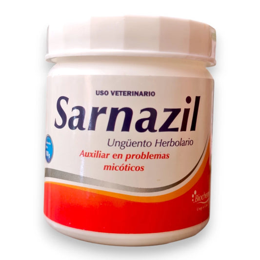 Bote de Sarnazil ungüento herbolario de 100 gramos para tratamiento de micosis y piel en perros y gatos.