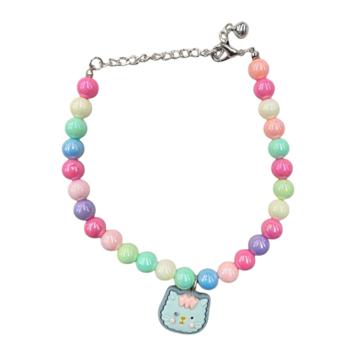 Collar de perlas de colores con dijes