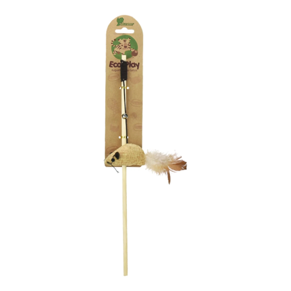 Juguete Eco Play de Naturance para gato en forma de varita con ratón de textil natural y plumas sobre empaque de cartón reciclable.