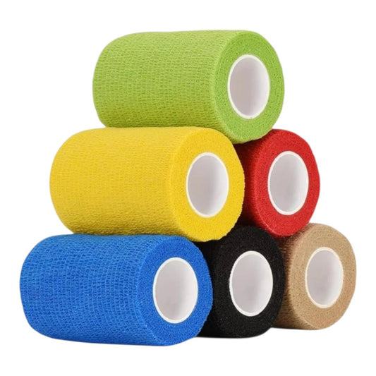 Conjunto de rollos de vendas elásticas autoadherentes en colores verde, amarillo, rojo, azul, negro y beige para uso veterinario.